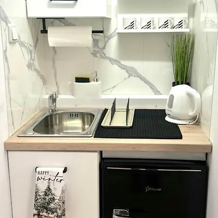 Sea Garden Apartment *